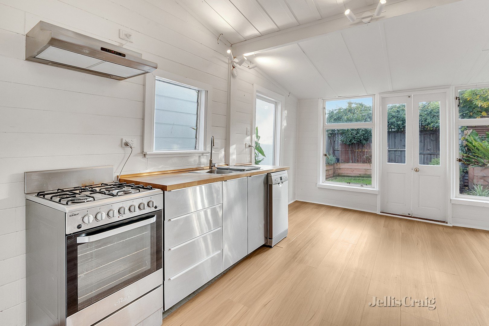 7 Elizabeth Street, Brunswick image 4