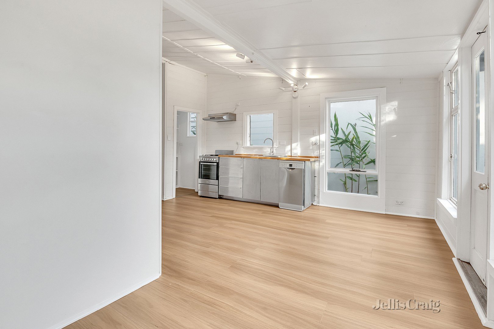7 Elizabeth Street, Brunswick image 2