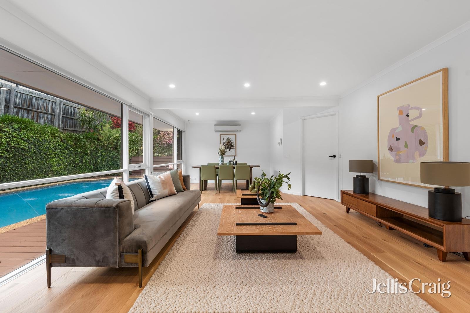 7 Erskine Crescent, Wheelers Hill image 2