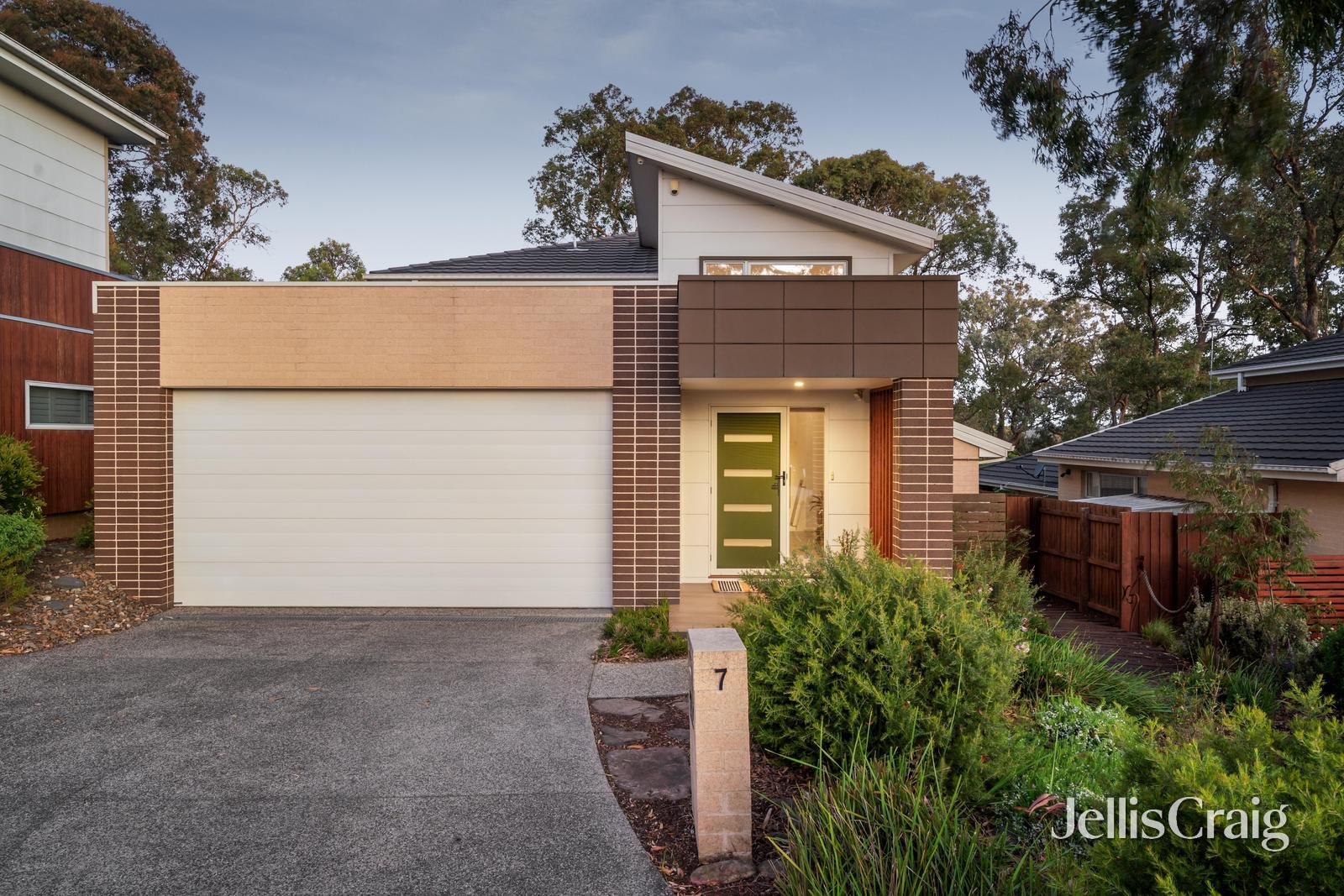 7 Evergreen View, Eltham&nbsp;North image 1
