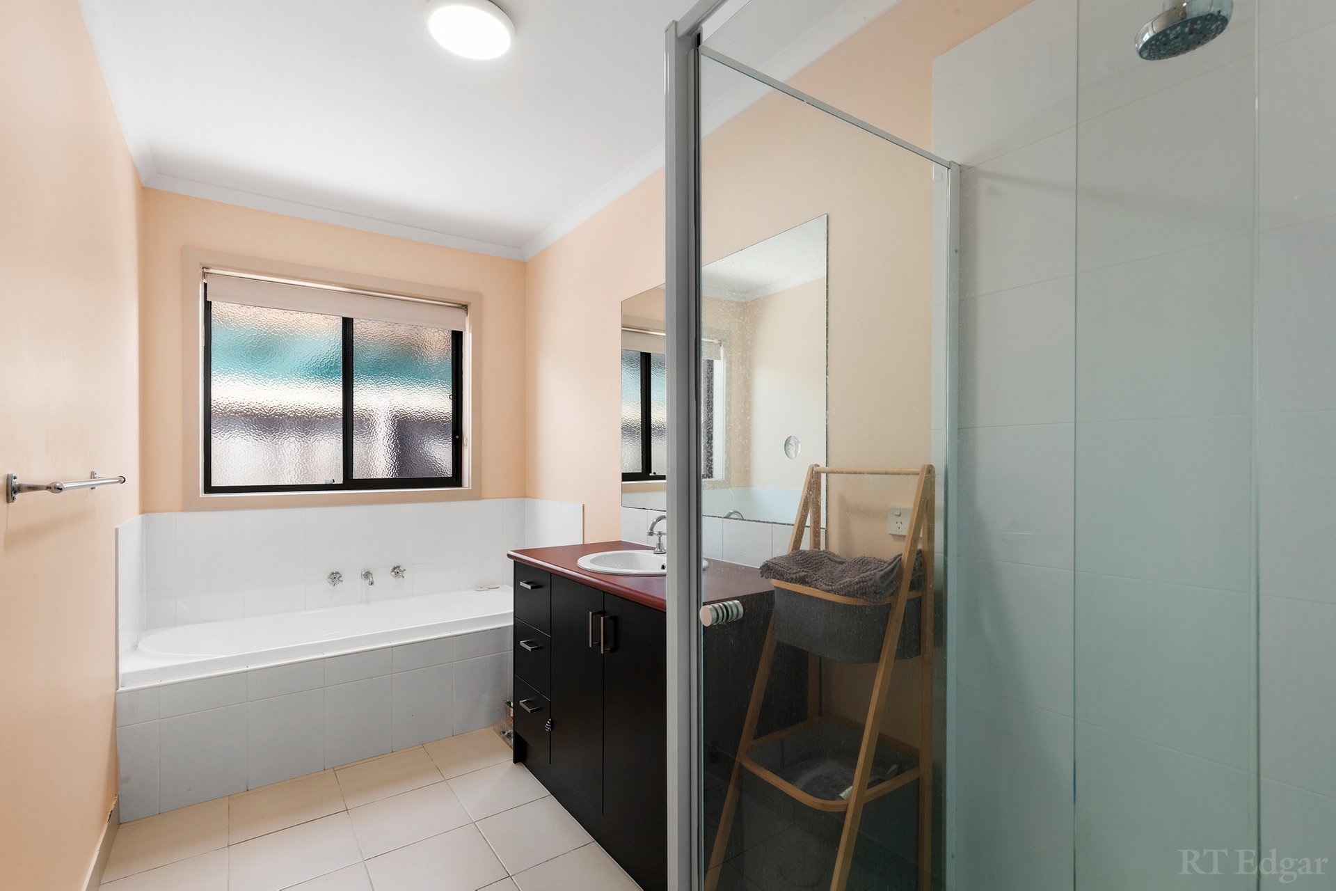 Property Gallery Thumbnail 9