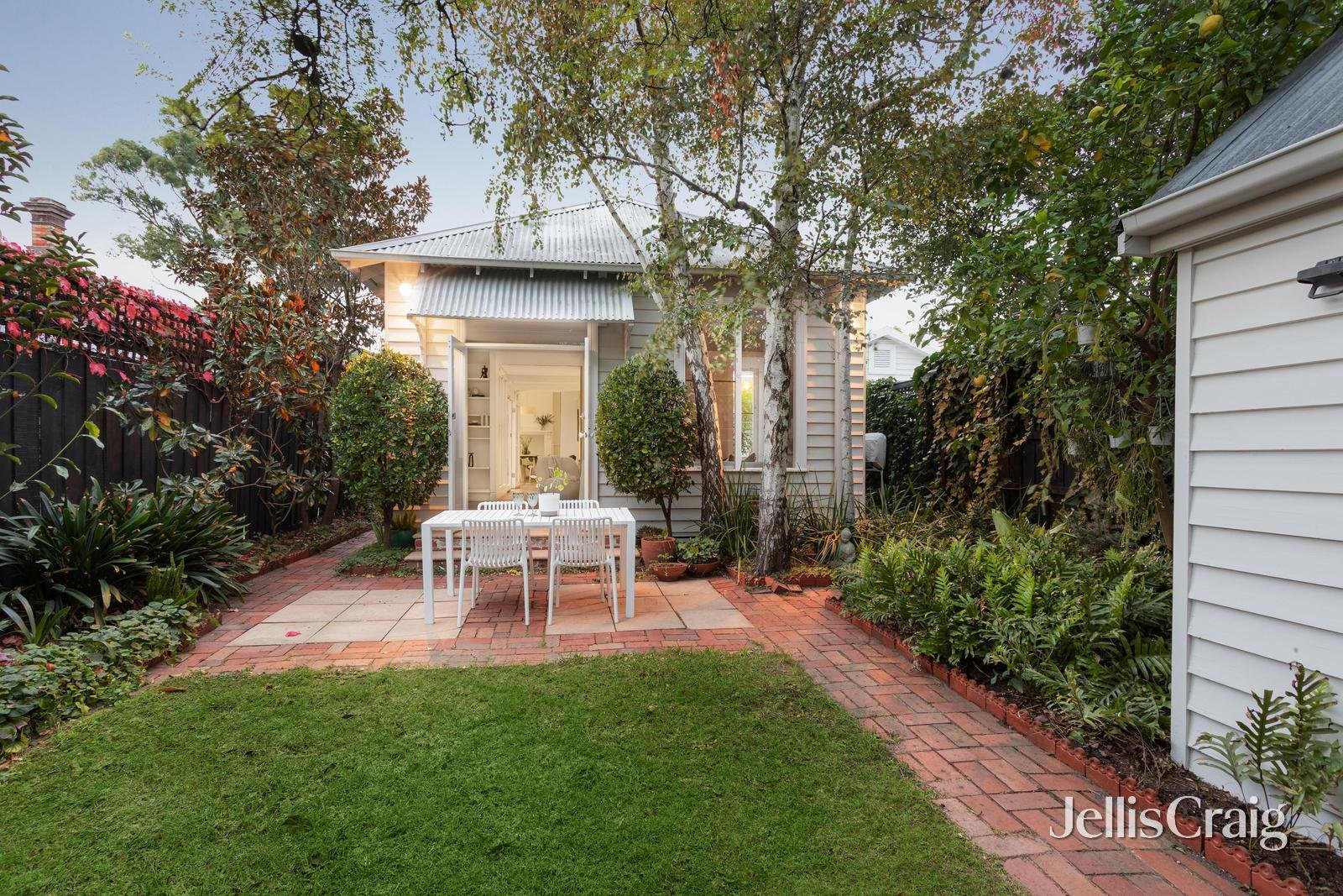 7 Foley Street, Kew image 12
