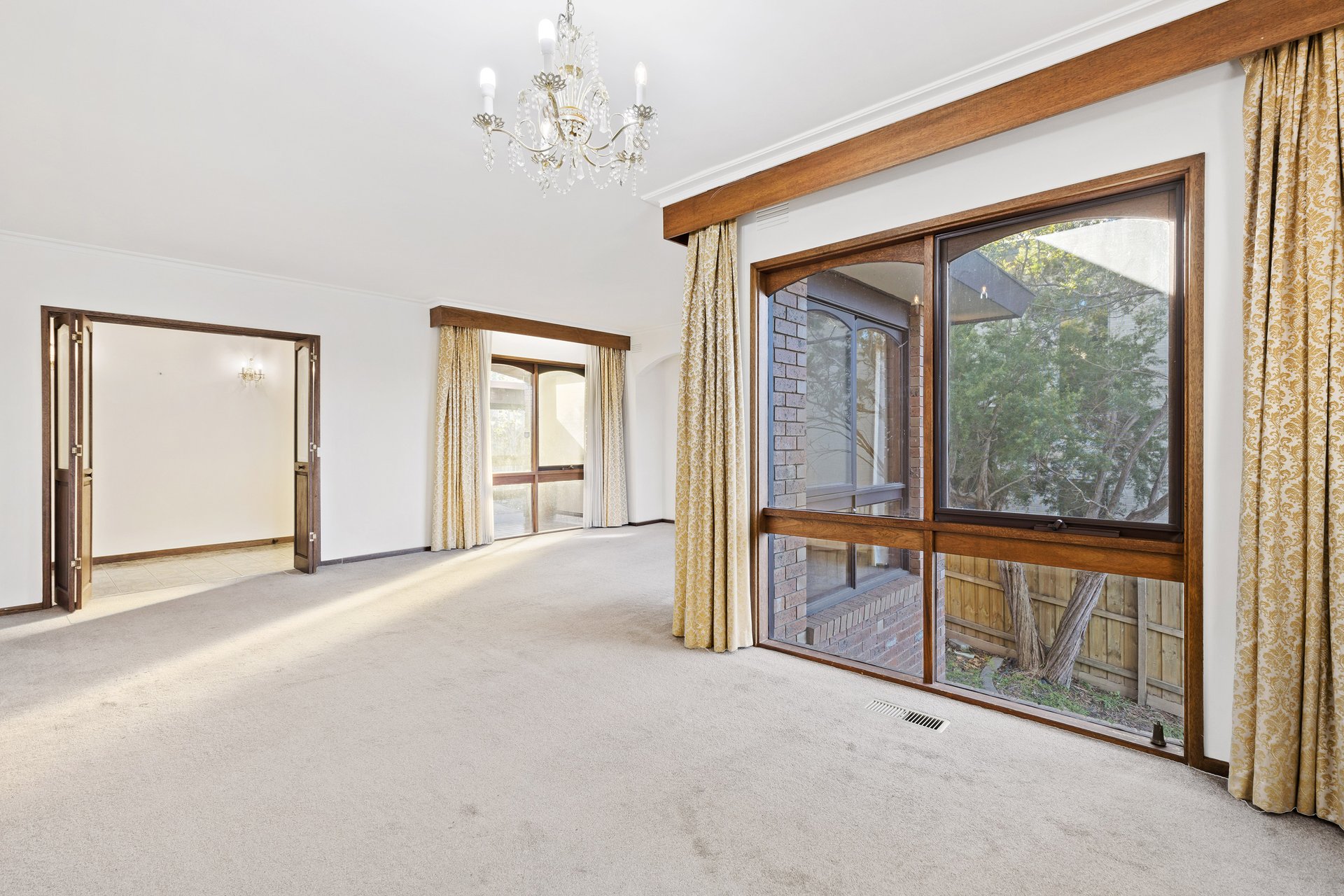 7 Fran Court, Glen Waverley image 6