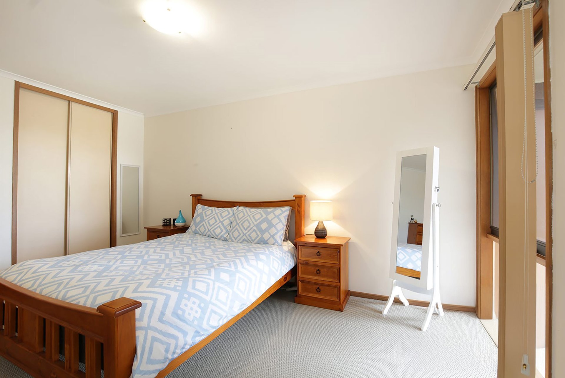 7 Freesia Court, Whittington image 7
