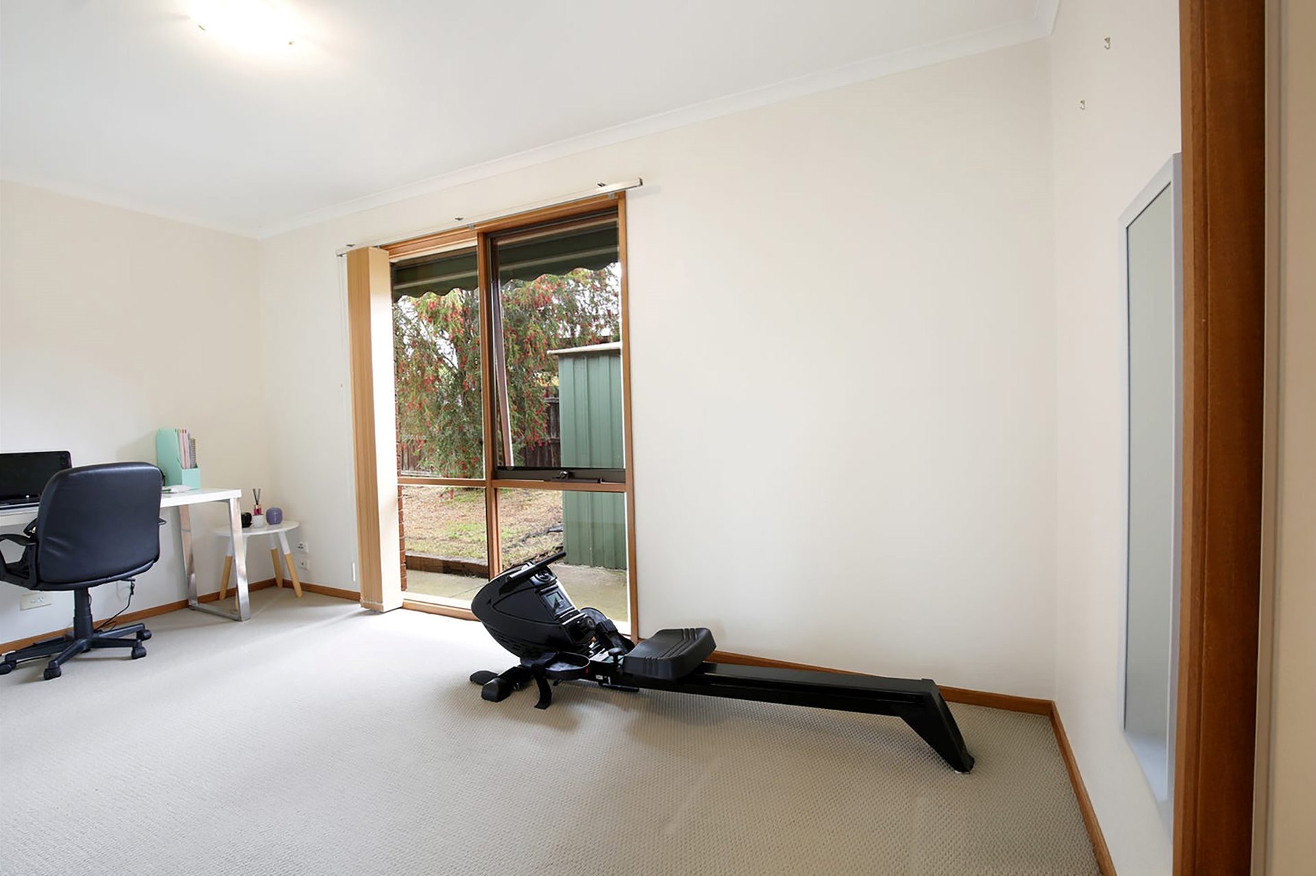 7 Freesia Court, Whittington image 9