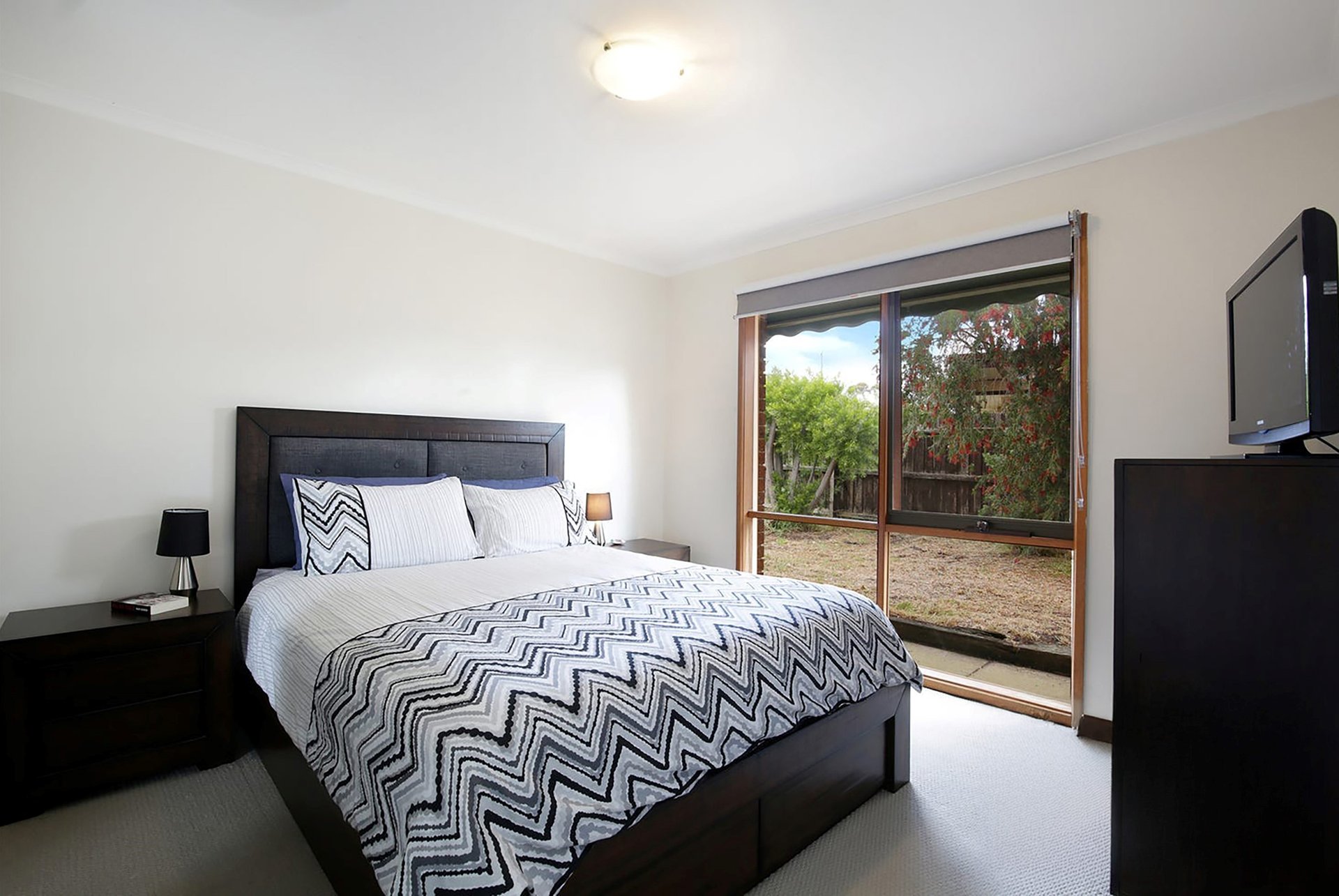 7 Freesia Court, Whittington image 10