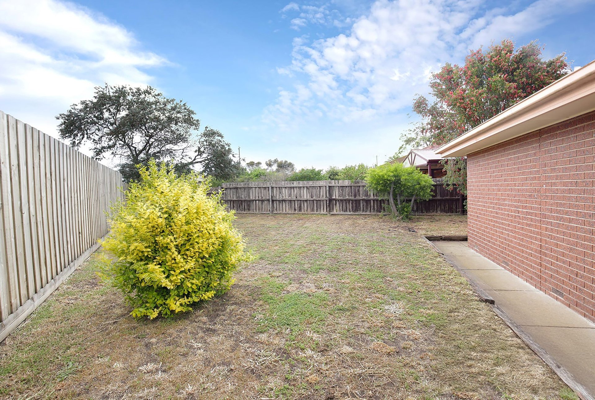 7 Freesia Court, Whittington image 12