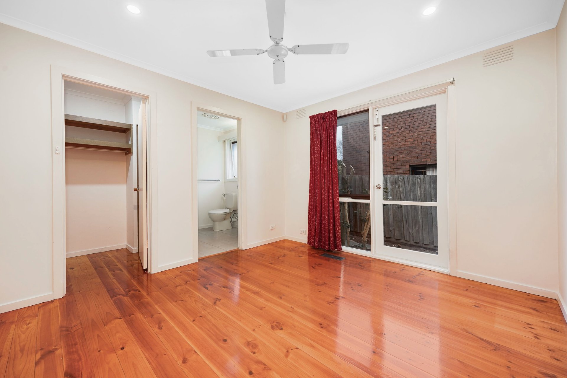 7 Gainsborough Avenue, Wheelers Hill image 6