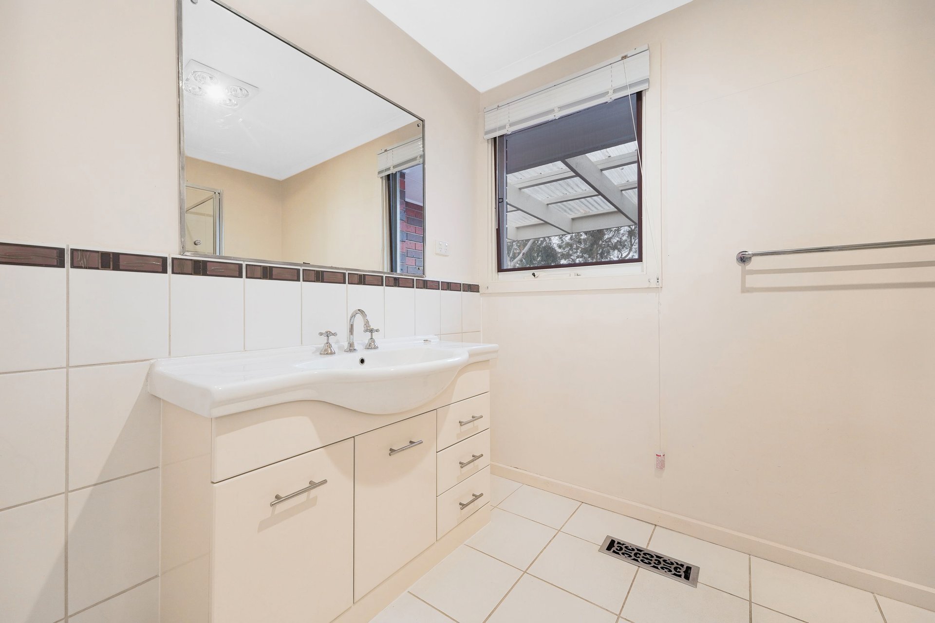 7 Gainsborough Avenue, Wheelers Hill image 8