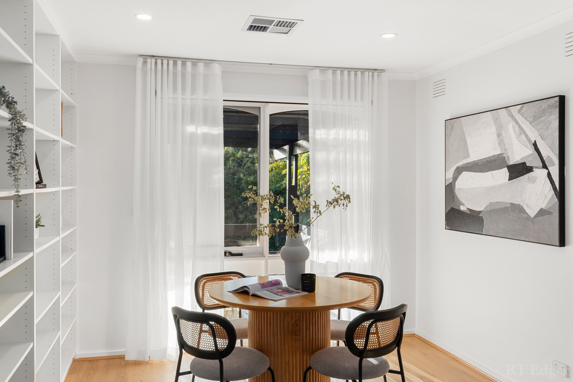 Property Gallery Thumbnail 8