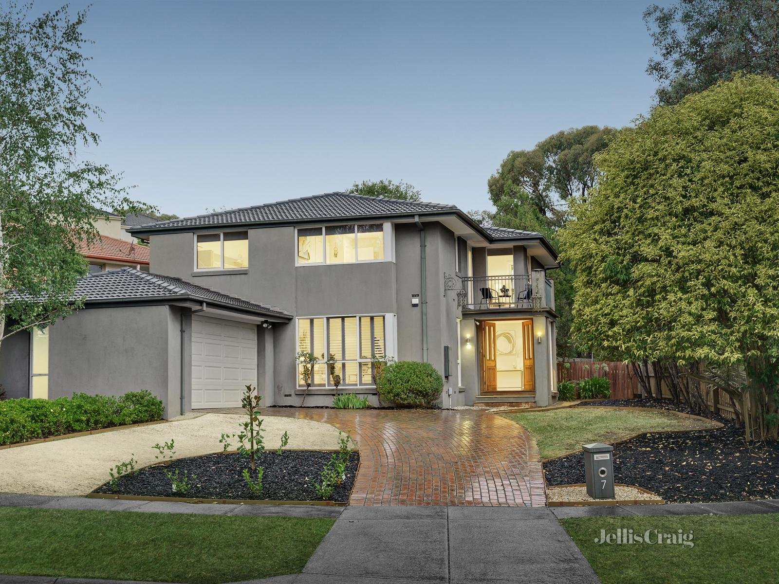 7 Glendarragh Road, Templestowe image 1