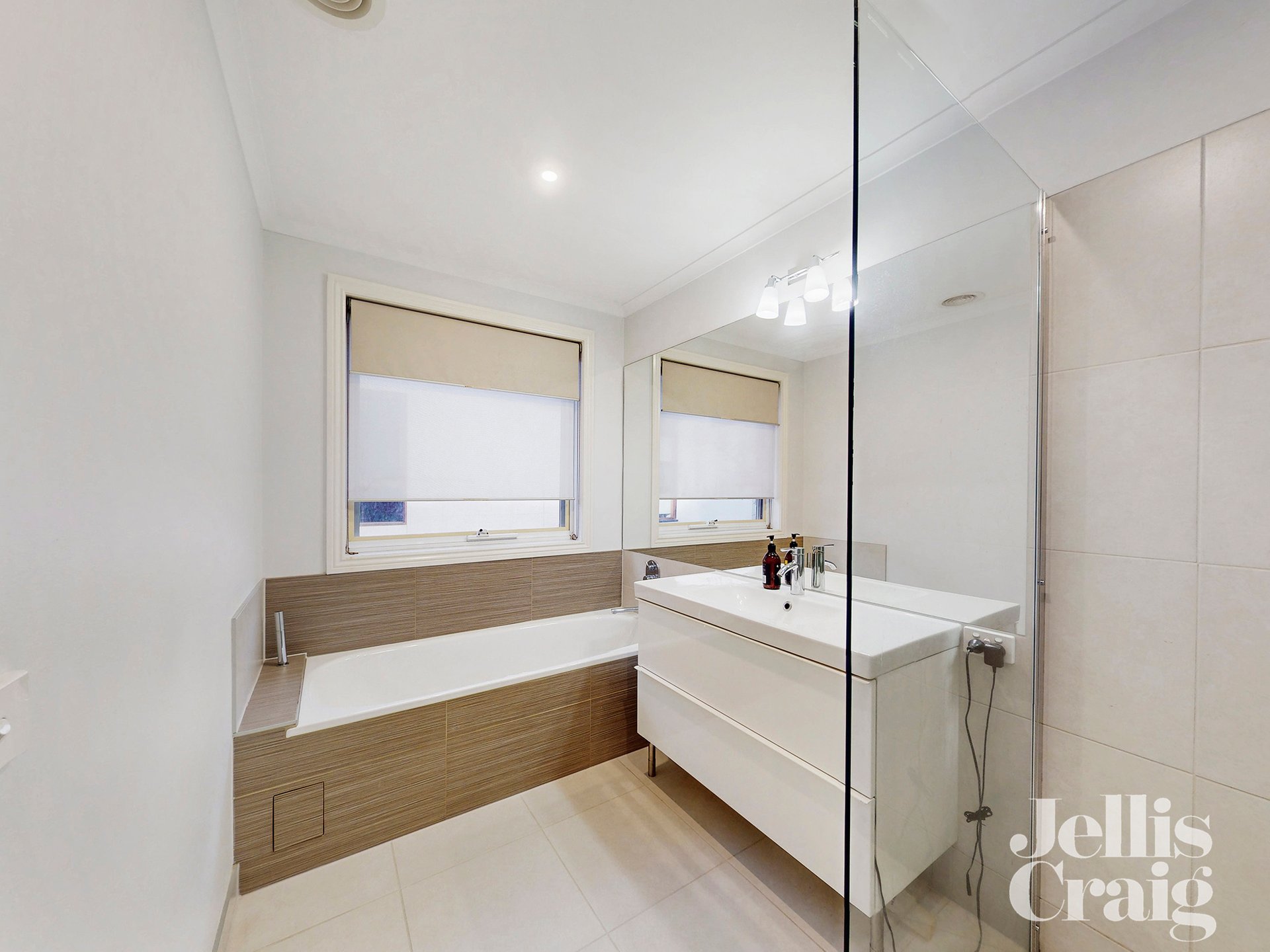 7 Grace Court, Kew image 9