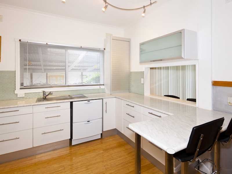 7 Great Britain Street, Herne Hill image 6