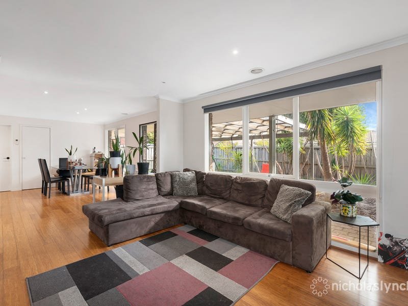 Property Gallery Thumbnail 3