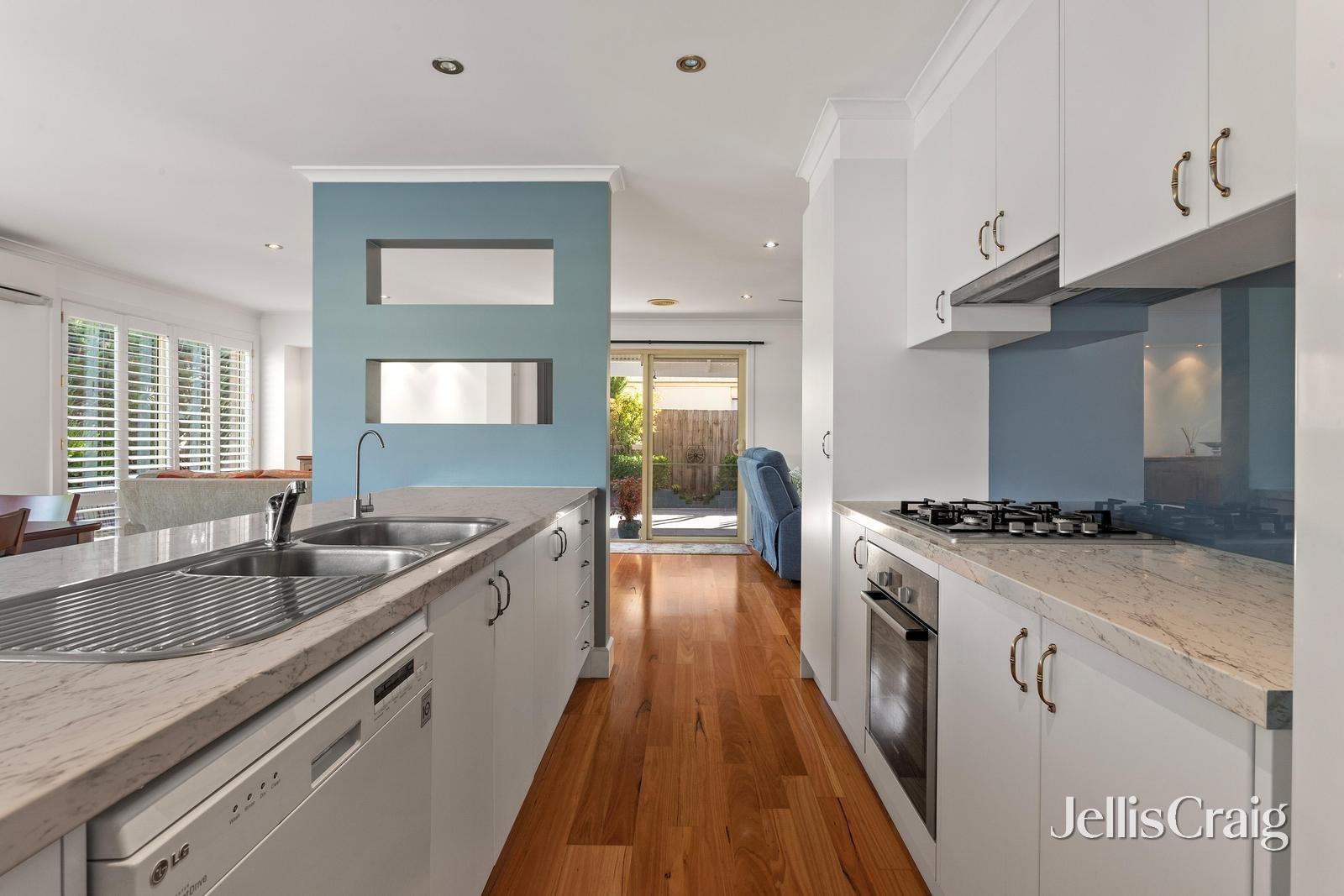 7 Grierson Drive, Kilsyth image 3