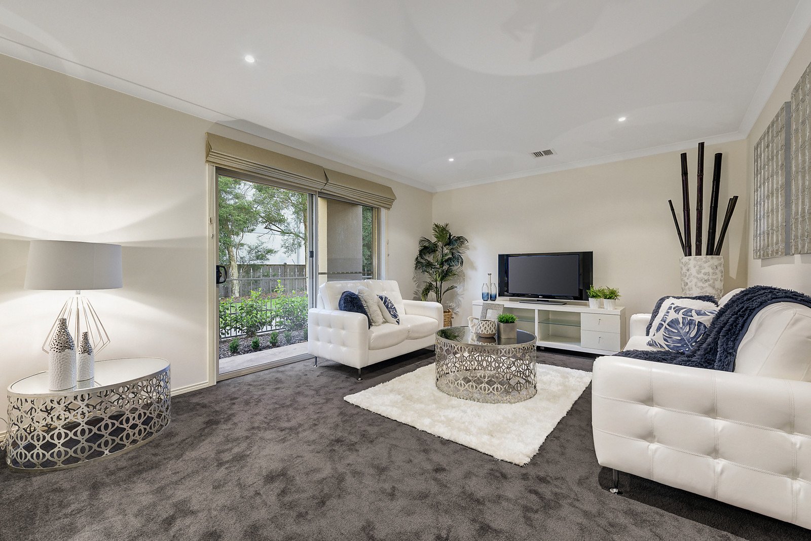 7 Gumleaf Lane, Mitcham image 2