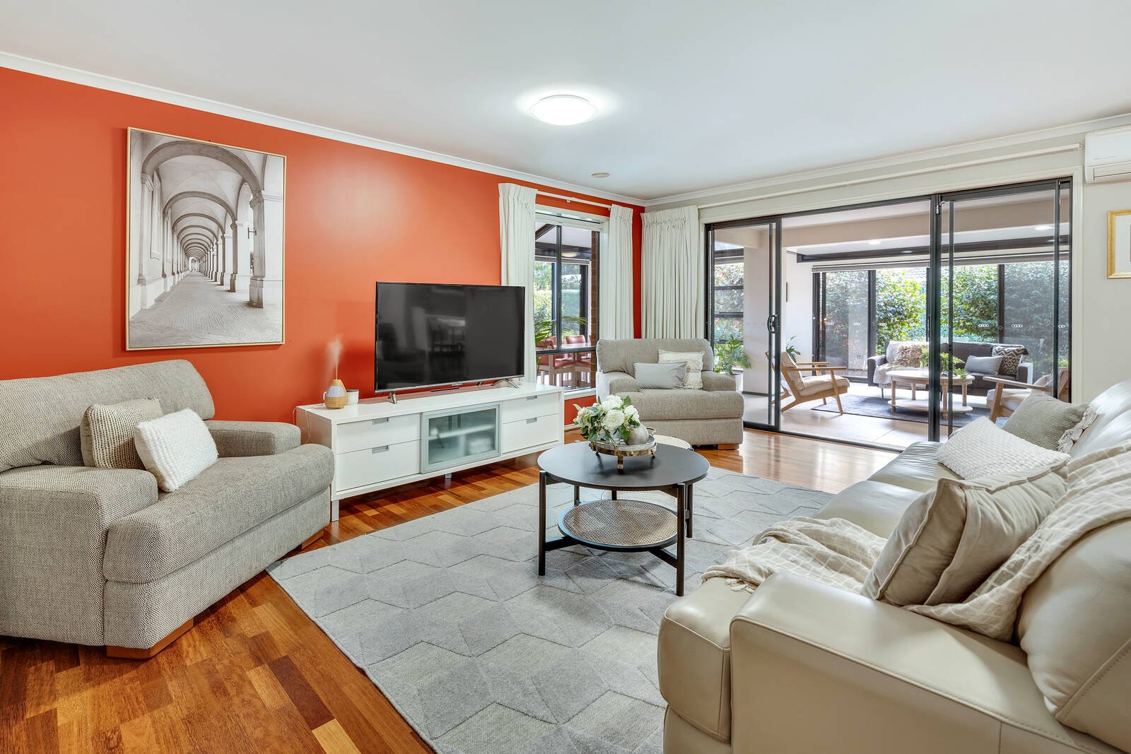 Property Gallery Thumbnail 3