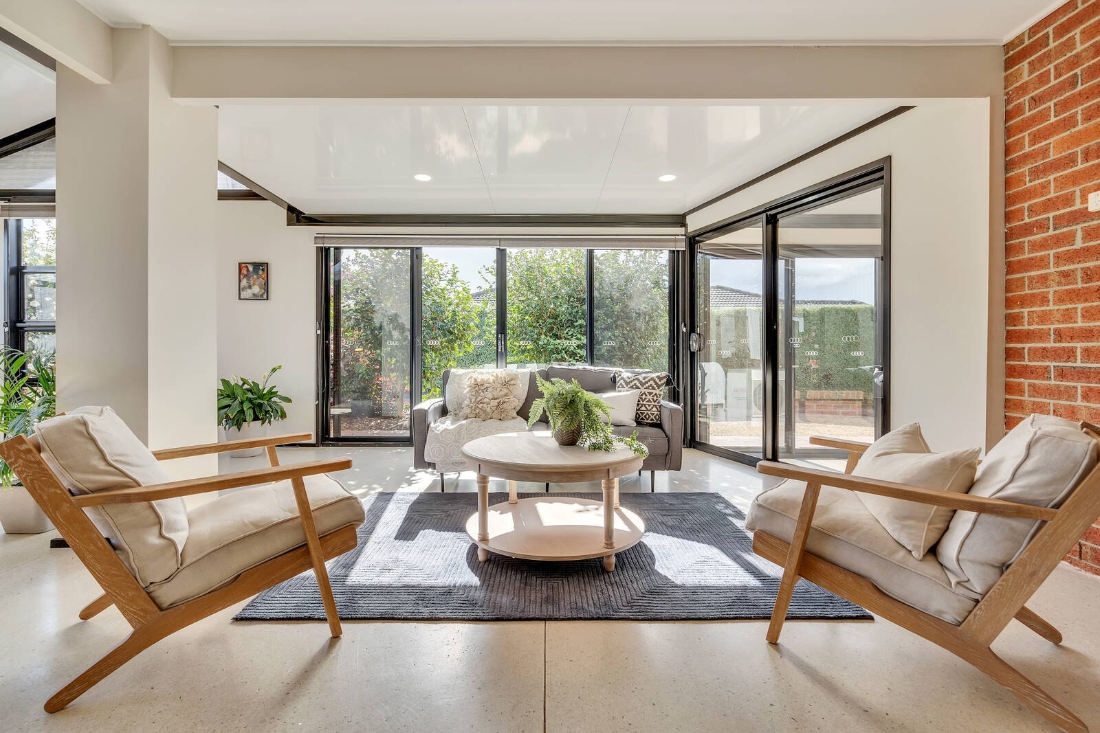 Property Gallery Thumbnail 11