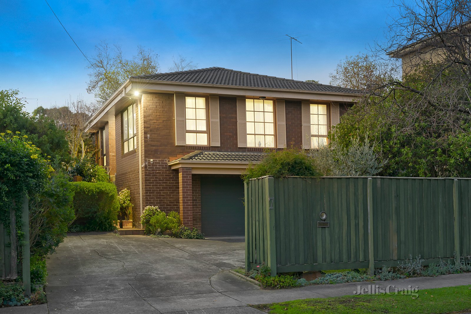 7 Gwynne Street, Mount Waverley image 1