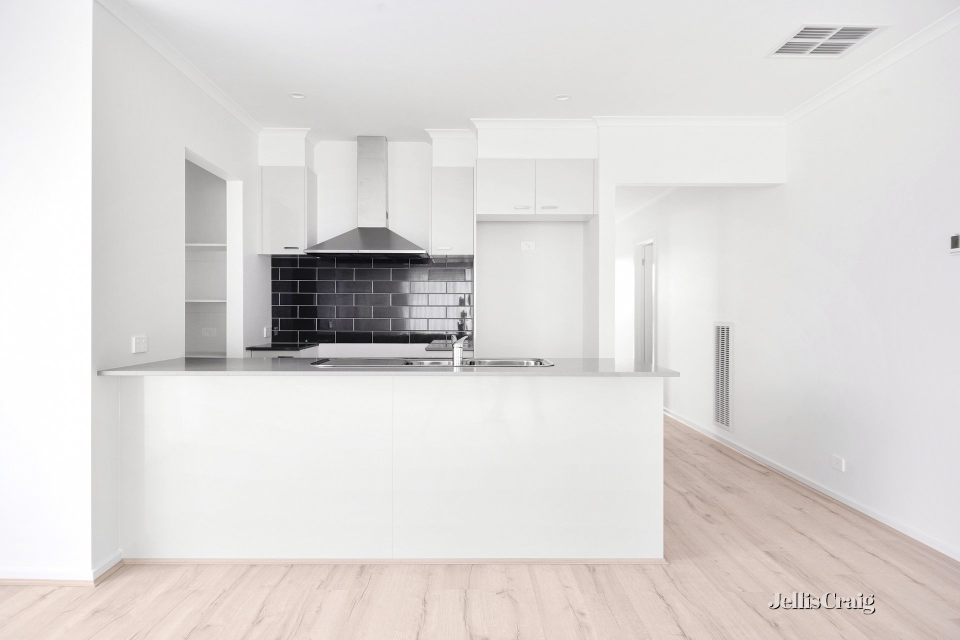 7 Haigh Pl, Mount&nbsp;Pleasant image 2