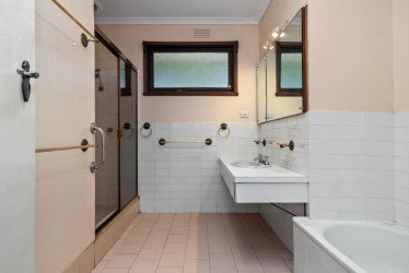 7 Harcourt Street, Doncaster image 6
