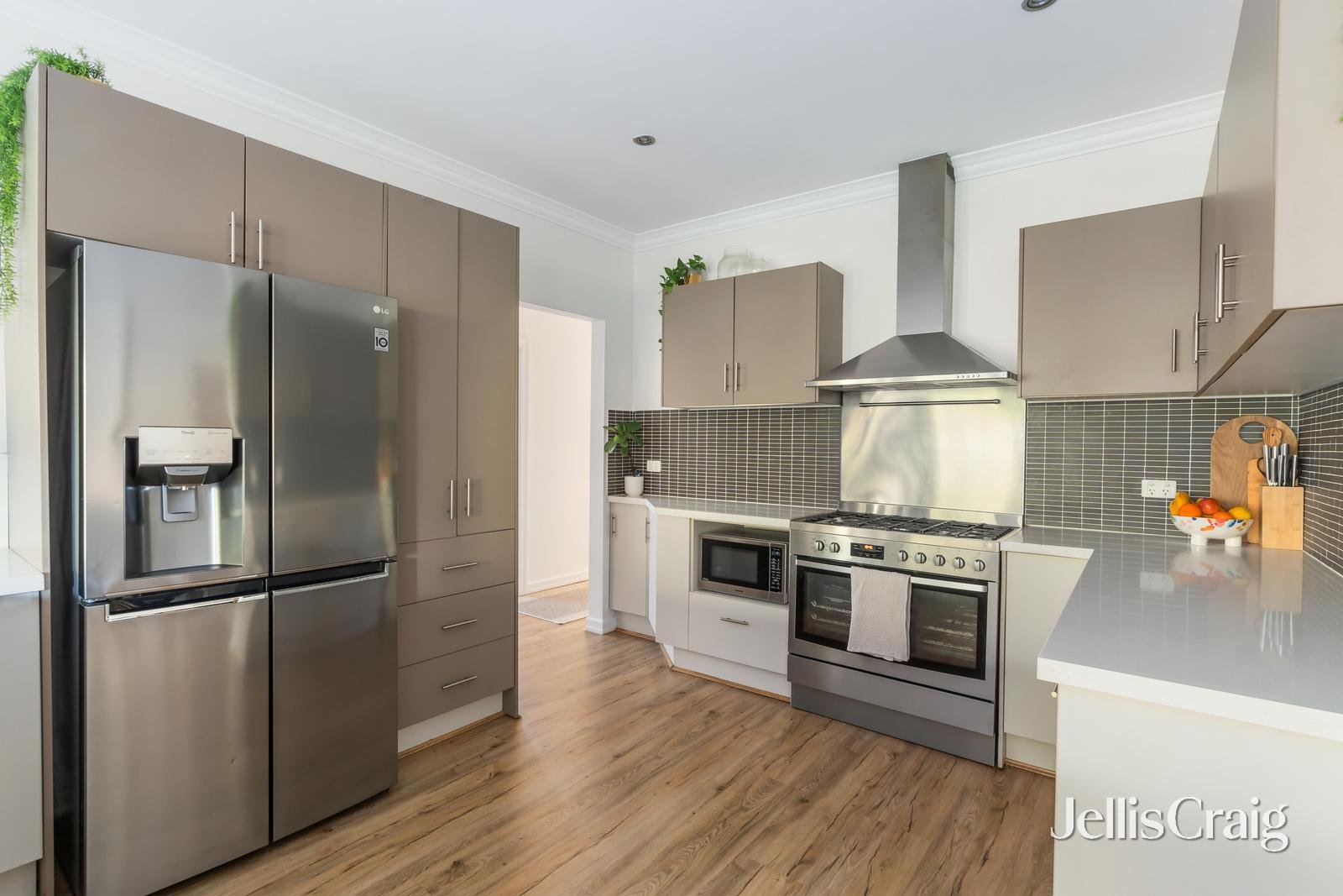 7 Hardy Court, Bentleigh image 5