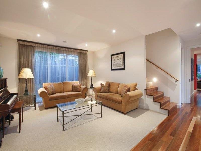 7 Hartwood Street, Kew East image 4
