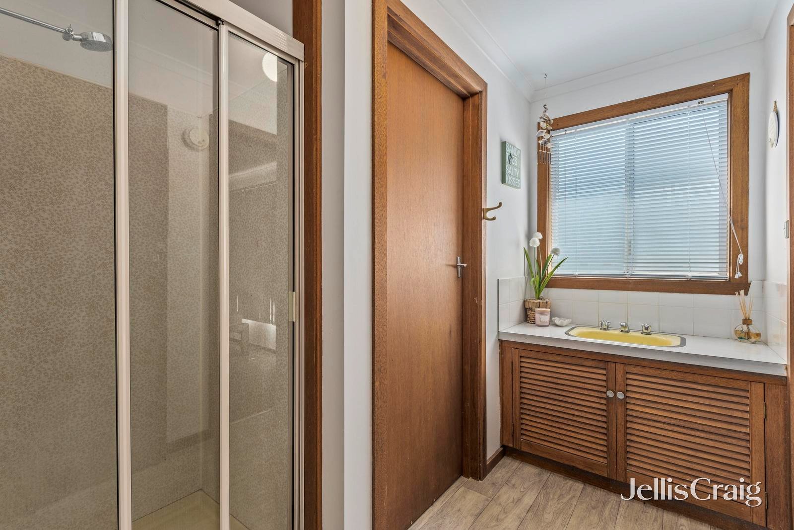 7 Harvey Road, St Leonards image 6