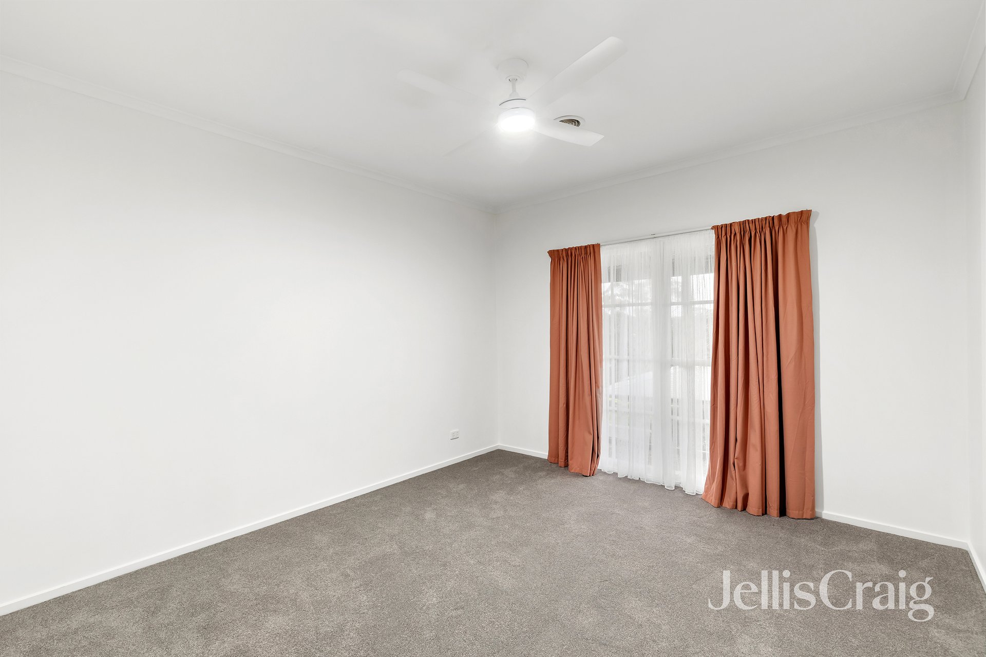 7 Hawkhurst Court, Eltham image 6