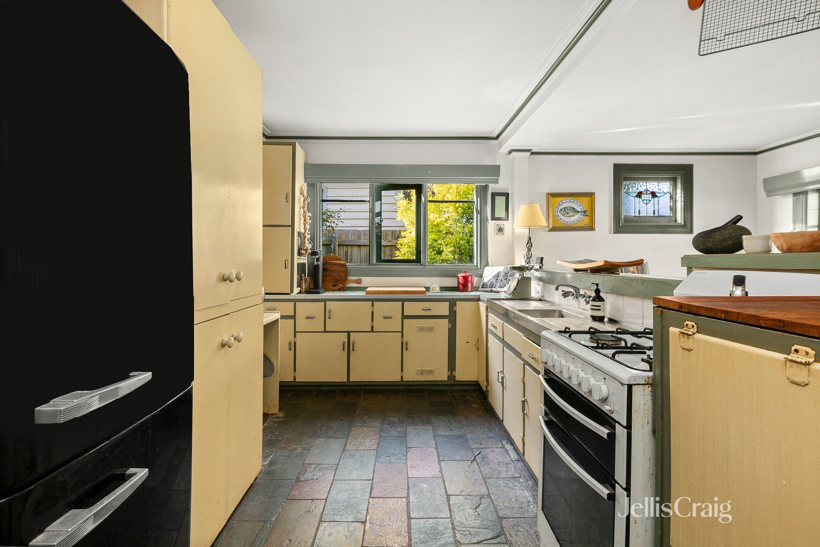 7 Hawthorn Street, Yarraville image 3