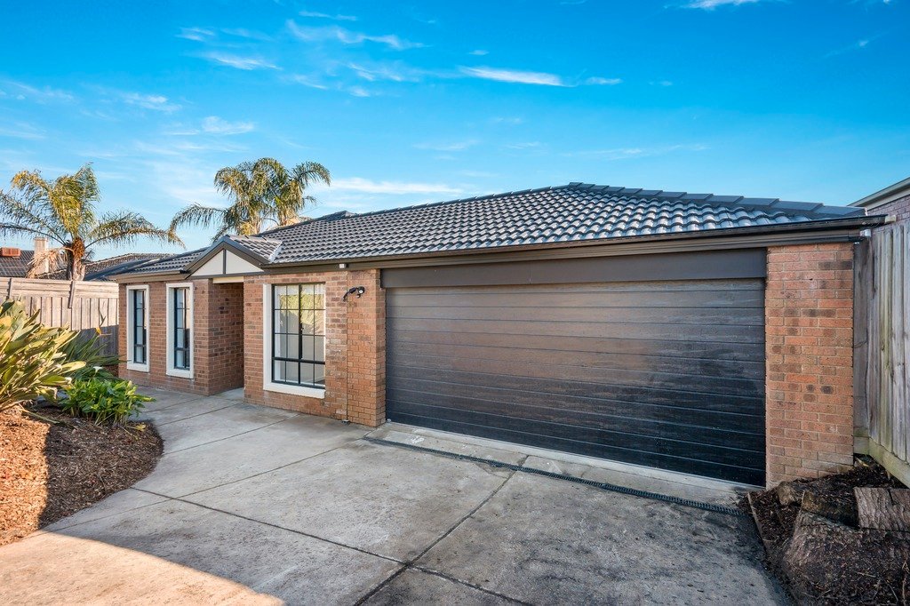 7 Heany Park Road, Rowville image 1