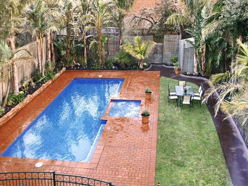 7 Heaton Avenue, Elwood image 3