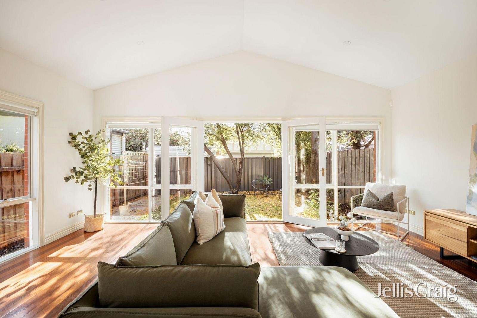 7 Hennessy Street, Brunswick image 2