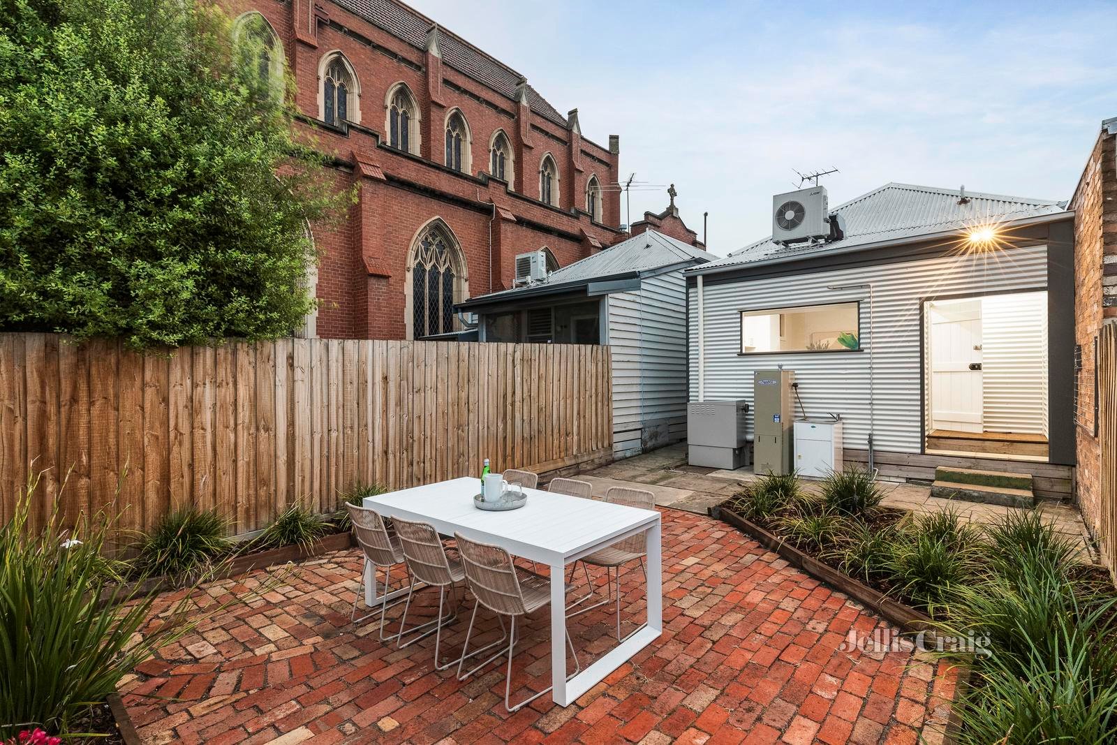 7 Henry Street, Kensington image 4