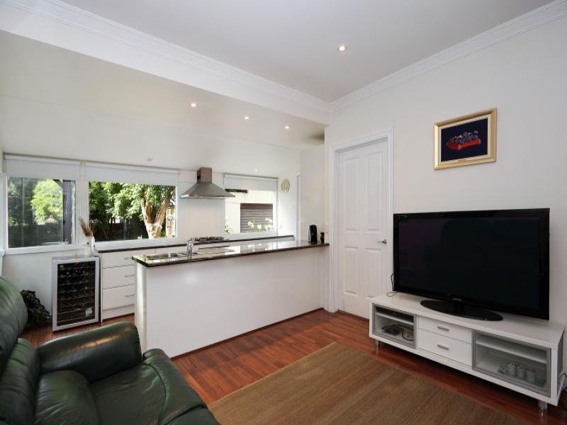 7 Henry Street, Ringwood image 3