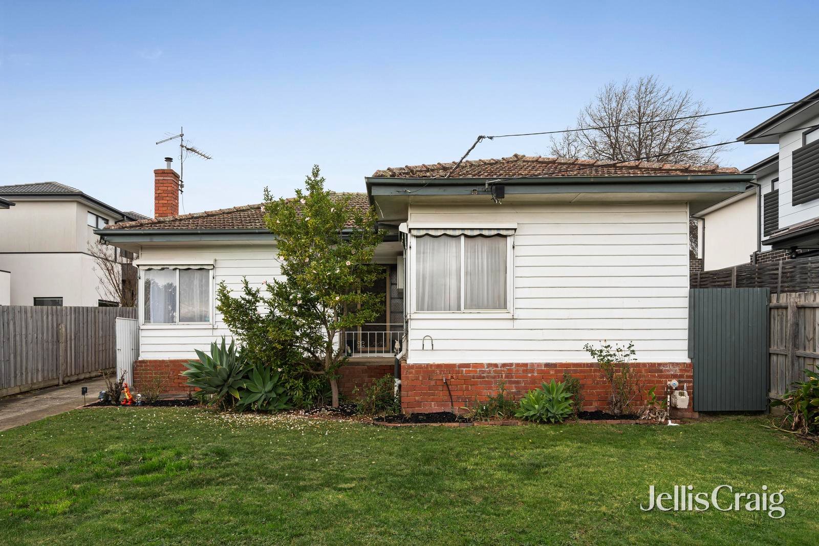 7 Heywood Street, Ringwood image 2