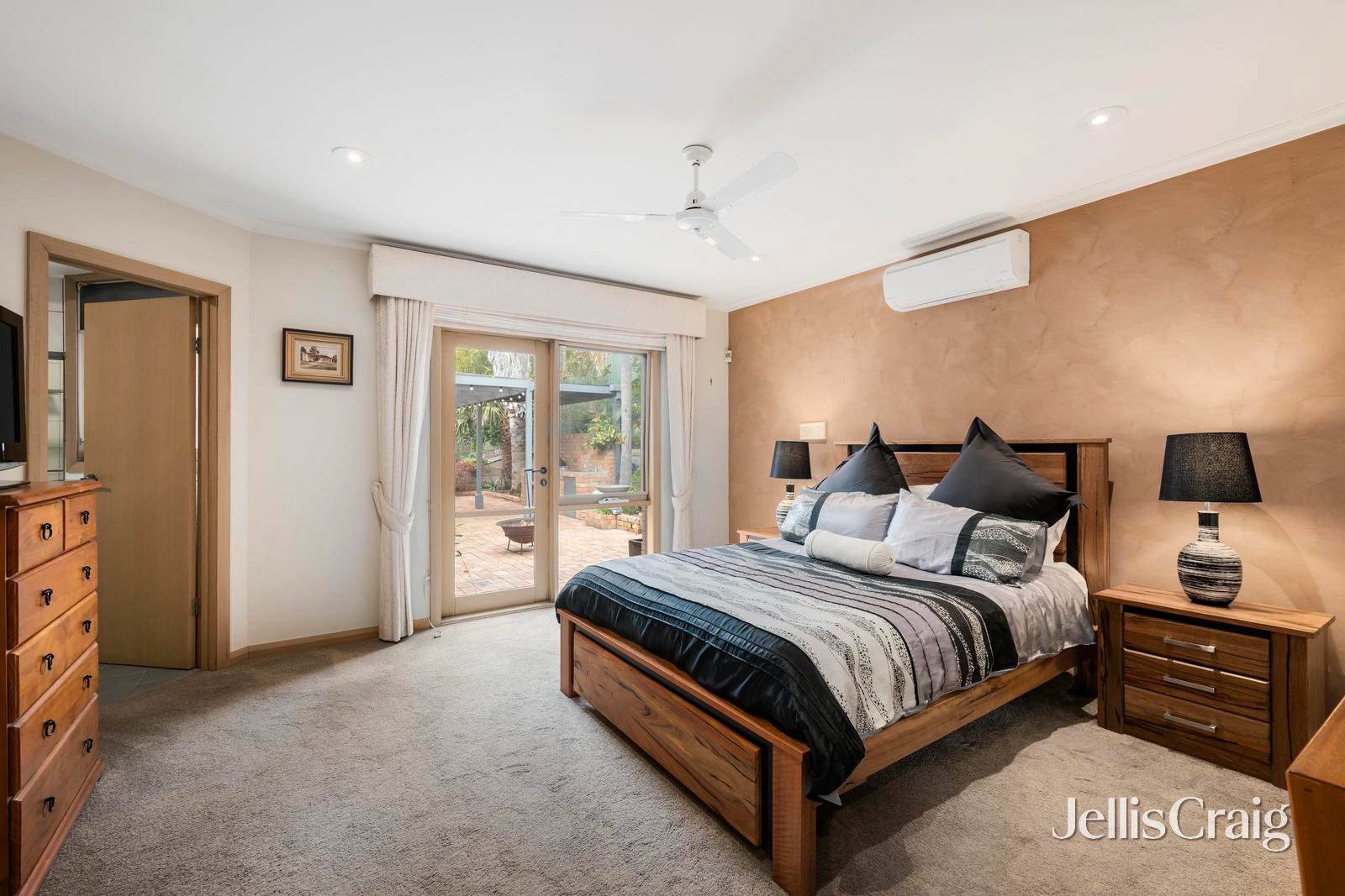 7 Highleigh Court, Mooroolbark image 8
