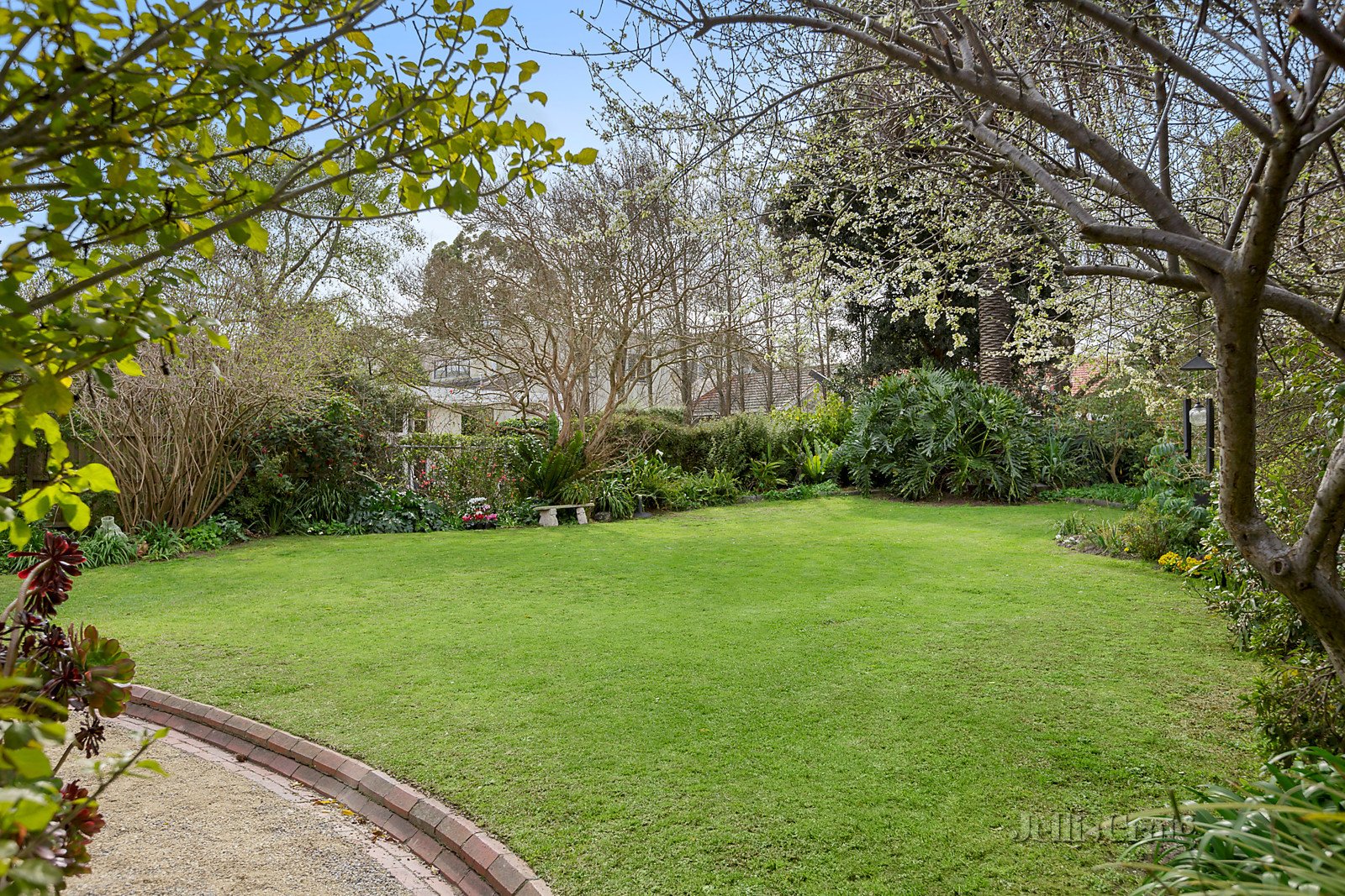 7 Hillcrest Avenue, Kew image 2