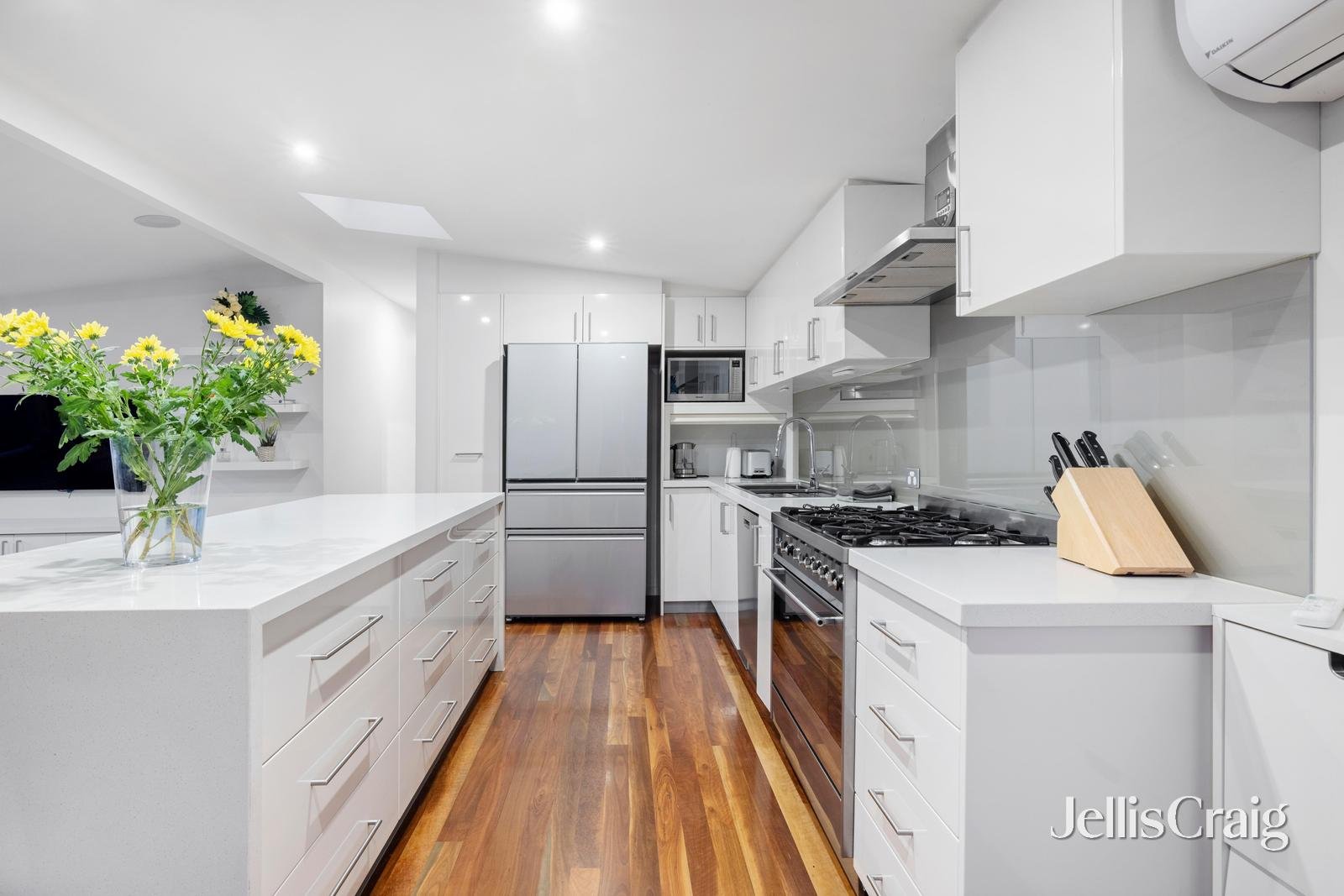 7 Holden Road, Rye image 4