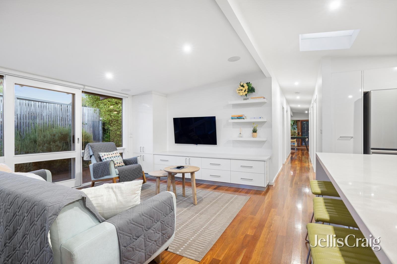 7 Holden Road, Rye image 8