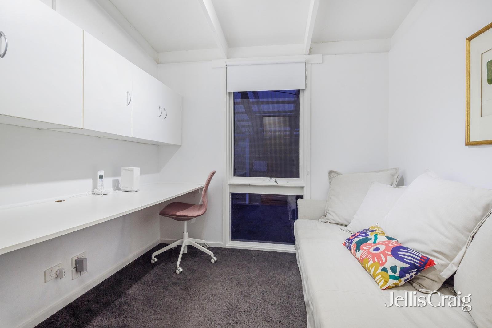 7 Holden Road, Rye image 14