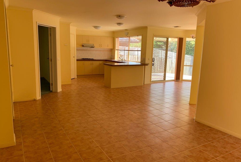 7 Holmes Way, Glen&nbsp;Waverley image 2