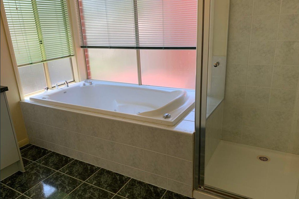 7 Holmes Way, Glen&nbsp;Waverley image 7