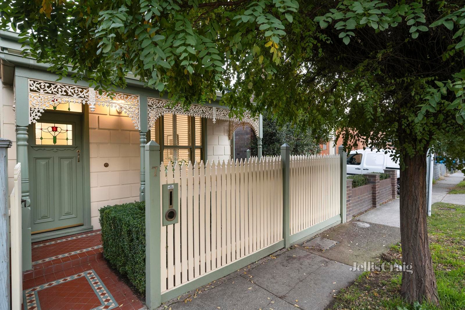 7 Hopetoun Street, Northcote image 1