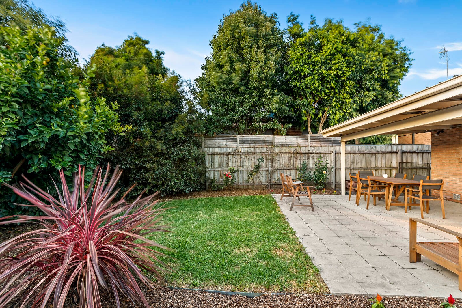Property Gallery Thumbnail 9