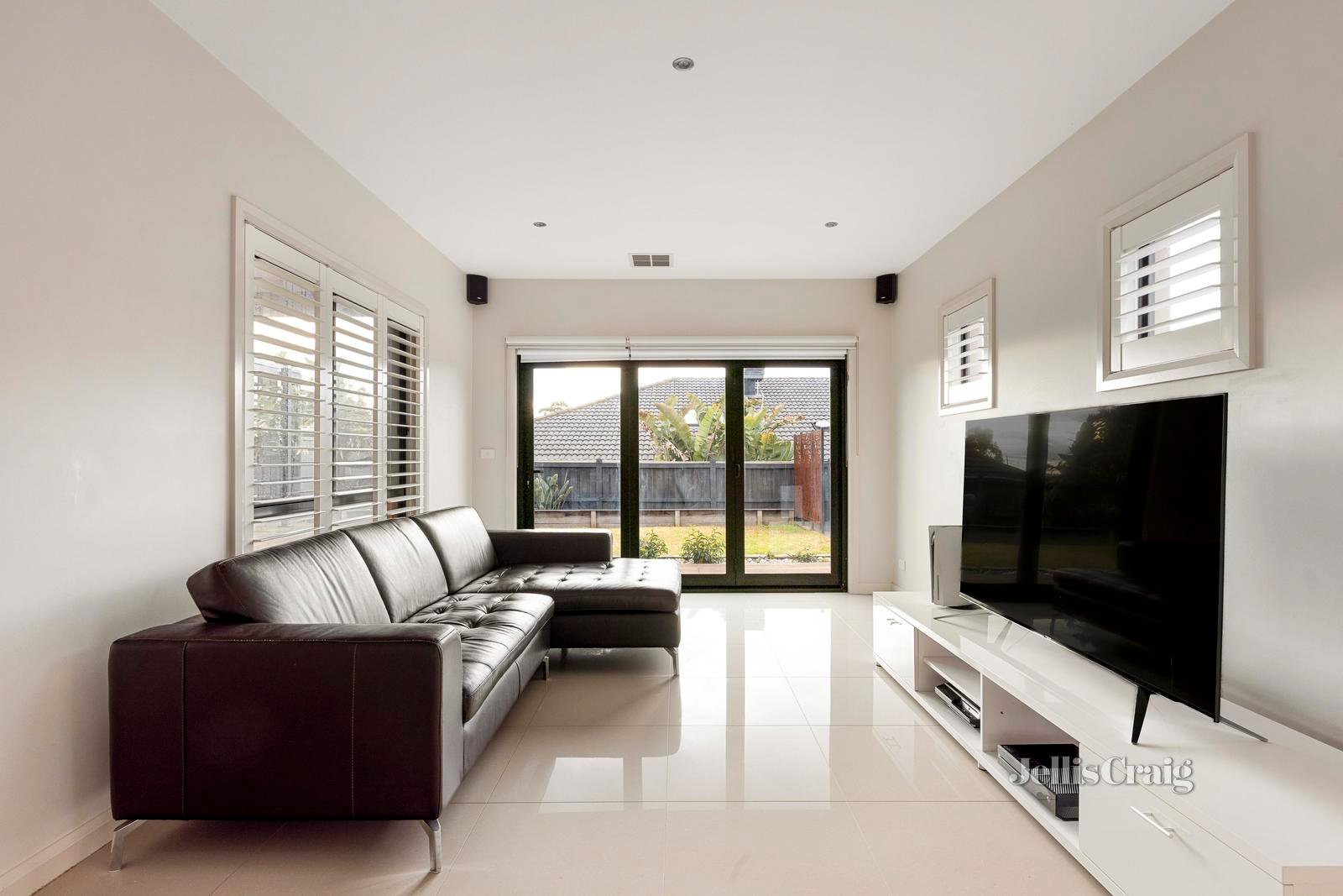 7 Hutmil Drive, South Morang image 8