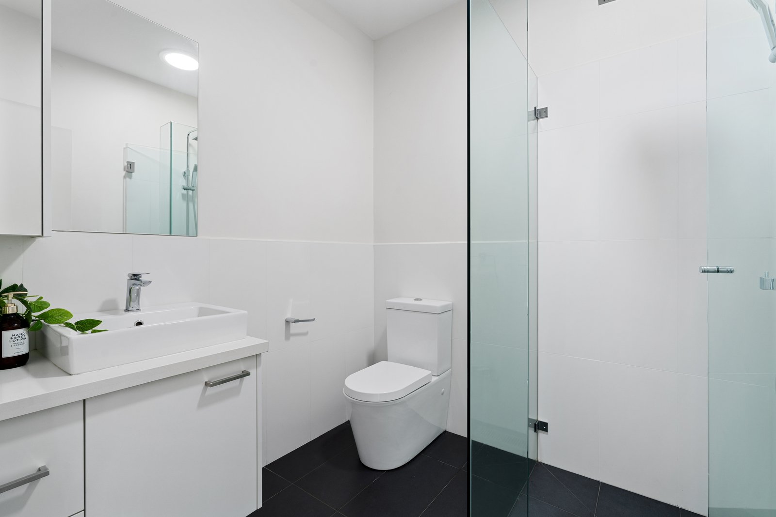 Property Gallery Thumbnail 14