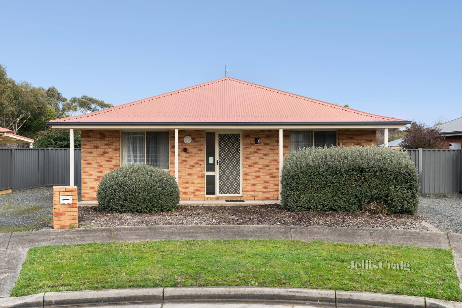 7 Jemacra Place, Mount Clear image 1