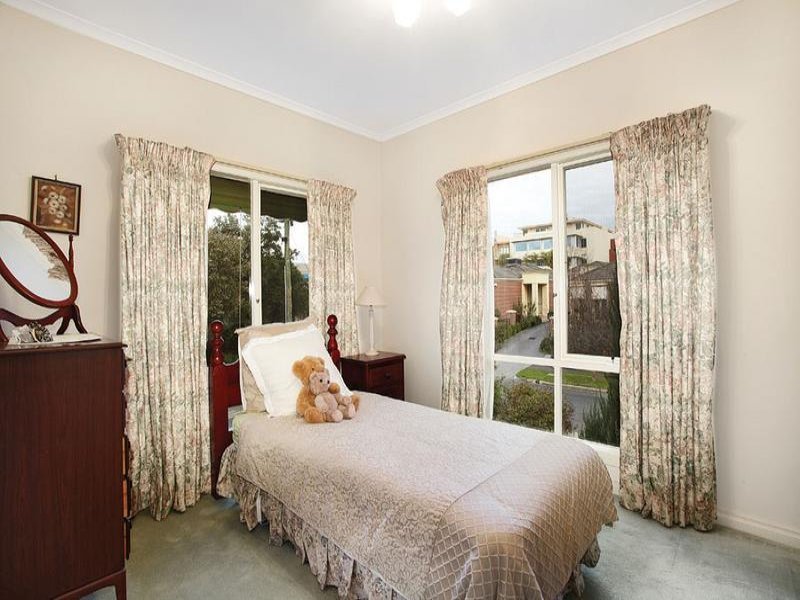 7 John Street, Balwyn image 6