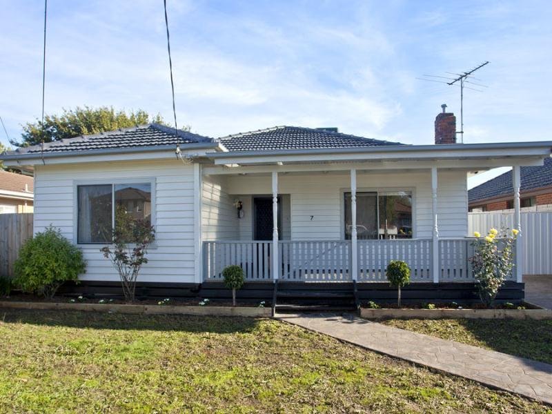 7 John Street, Oak Park image 1